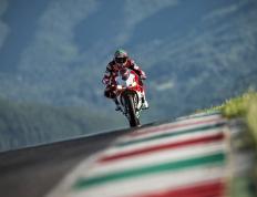 西亚卡姆回归赛场，回归赛场首场状态亮眼，篮网观众沸腾！