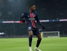 包含足总杯决赛对决在即！巴黎圣日耳曼演练定位球，北京首钢密集防守应对的词条